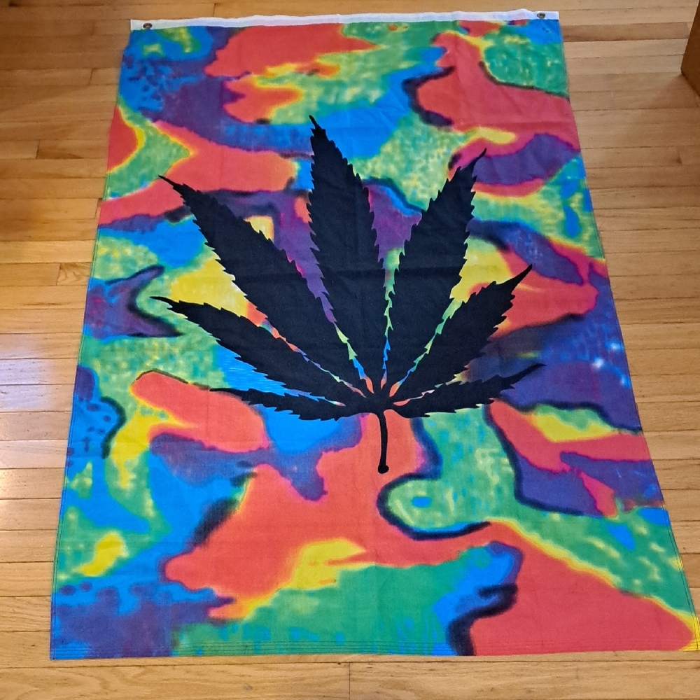 Colorful Tie-Dye Leaf Flag/Tapestry 3ft by 5ft